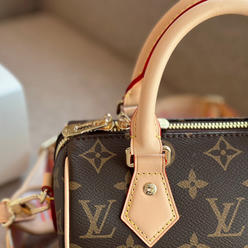 2025 Bag Stylish Top-handle Bag W31068