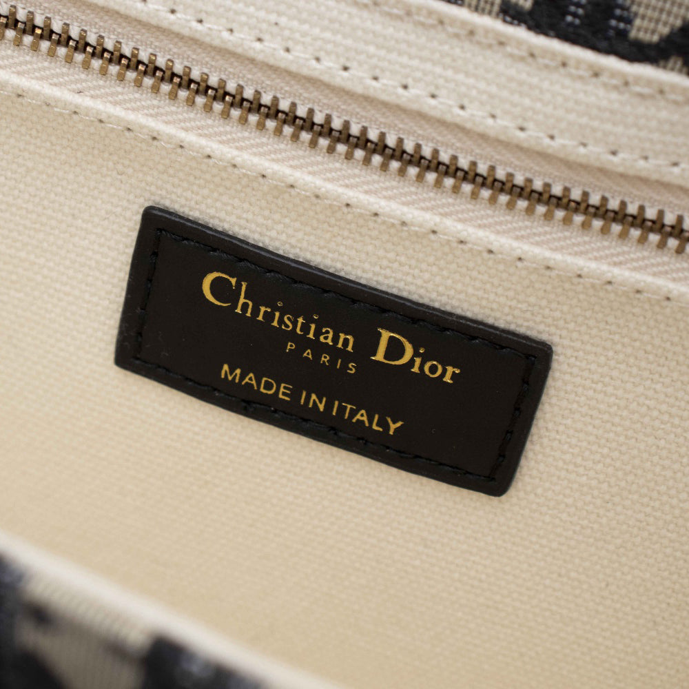 2025 Bag Messenger Bag D2