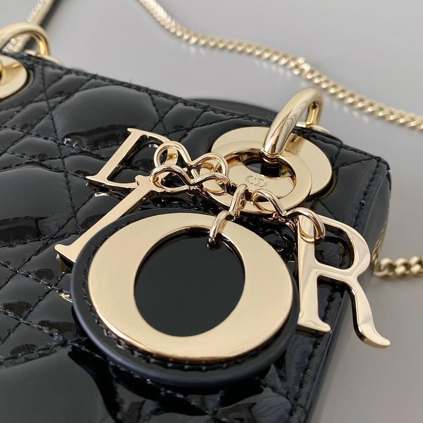 2025 Bag Stylish Top-handle Bag W168