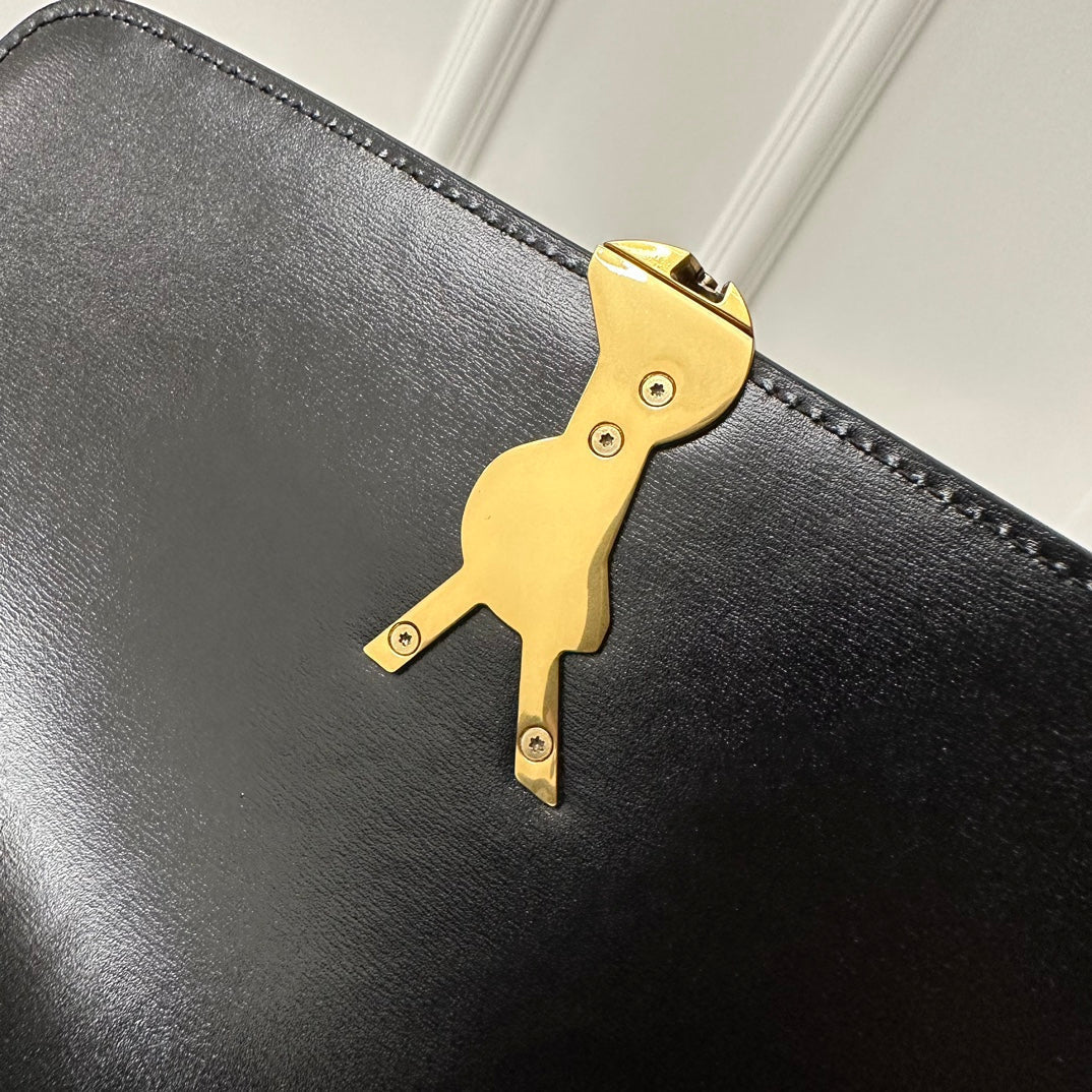 2025 Bag Classic Envelope Bag W3913