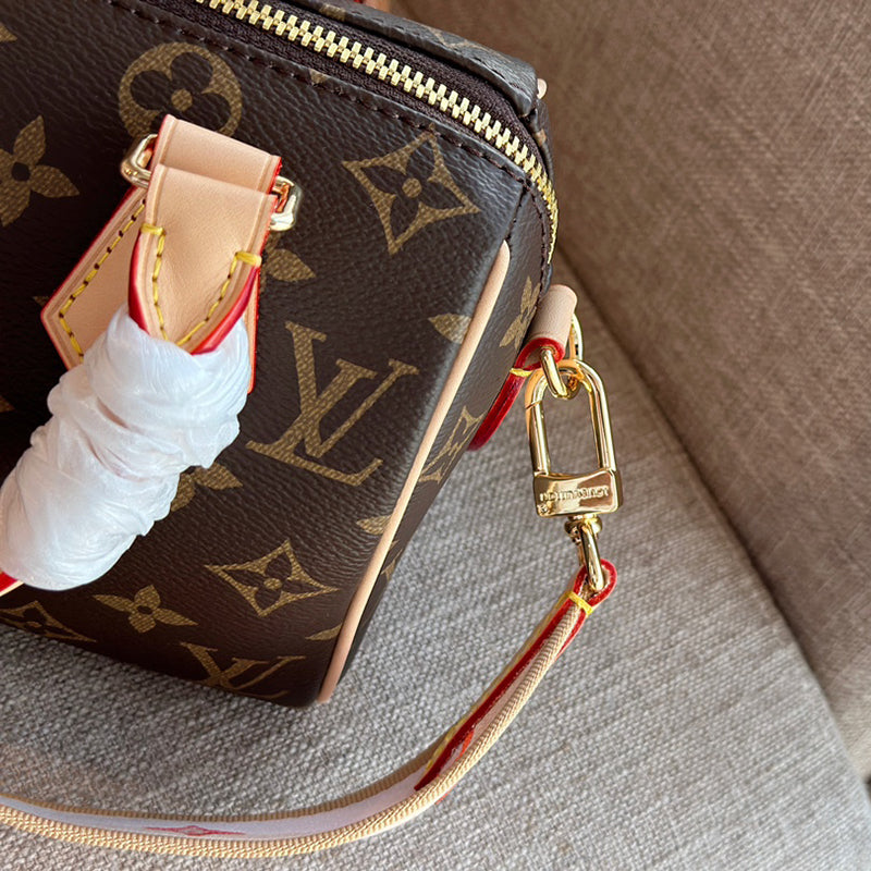 2025 Bag Stylish Top-handle Bag W31068