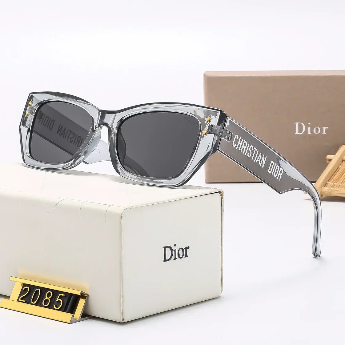 2025 Fashionable square frame sunglasses 2085