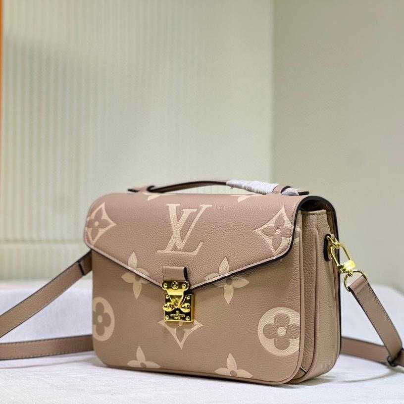 2025 Bag Classic Shoulder Bag W181