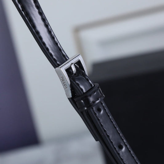 2025 Bag Shoulder Bag With Triangle Logo P4