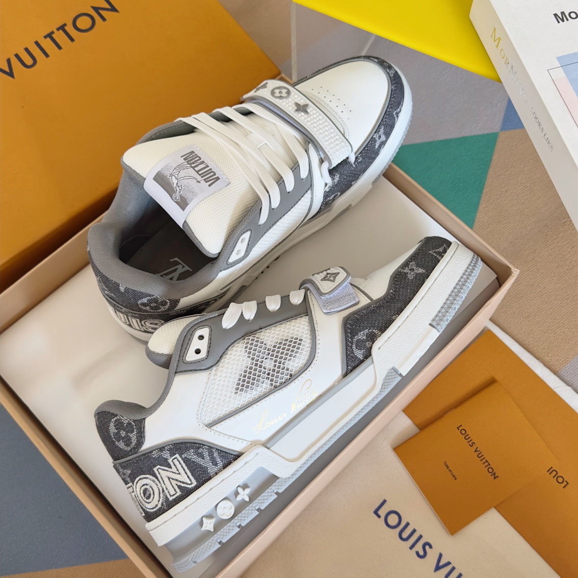 2025 250318 New high quality new color board shoes