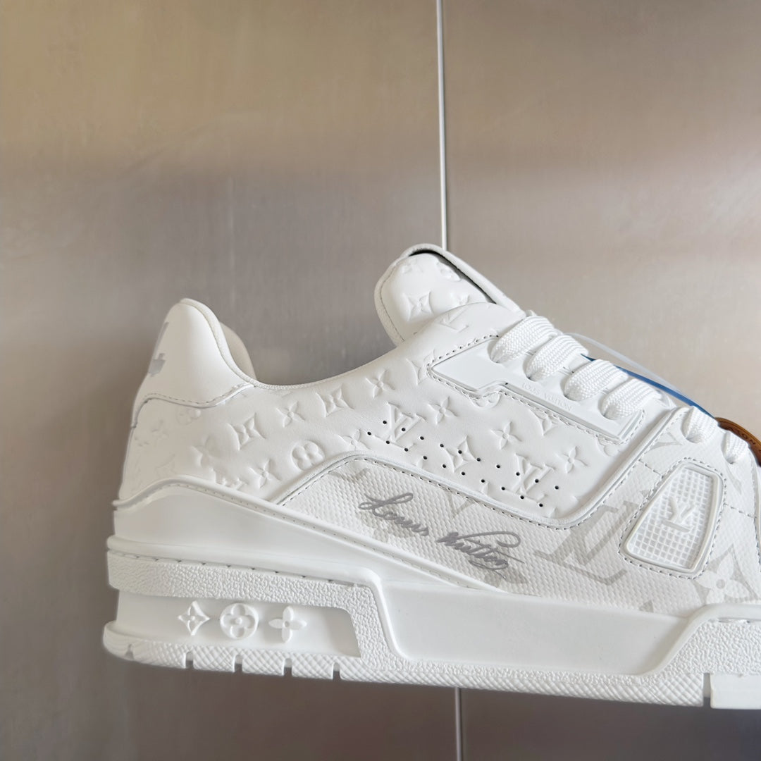 2025 250318 New high quality new color board shoes