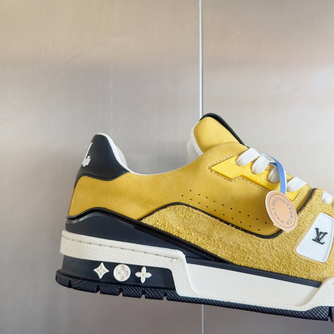 2025 250318 New high quality new color board shoes