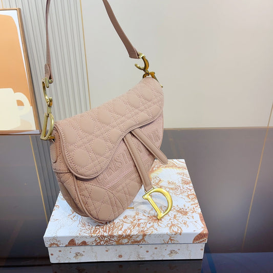 2025 Bag Fashion Ringer Scrub Saddle Bag