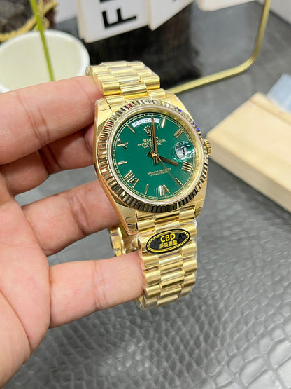 CBD watch Sunday type / 40mm gambling table green dogtooth bezel / Seagull 3255 fully automatic mechanical movement / super weight 216 grams