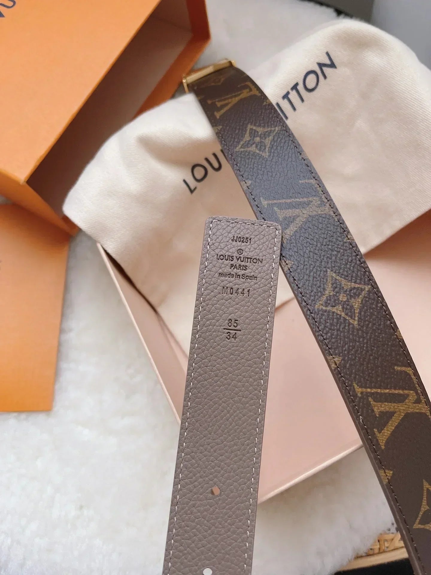 2025 Reversible leather and hardware belt