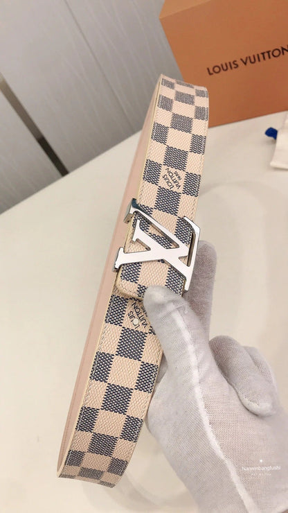 2025  Classic Silver Buckle White Plaid Men's Belt