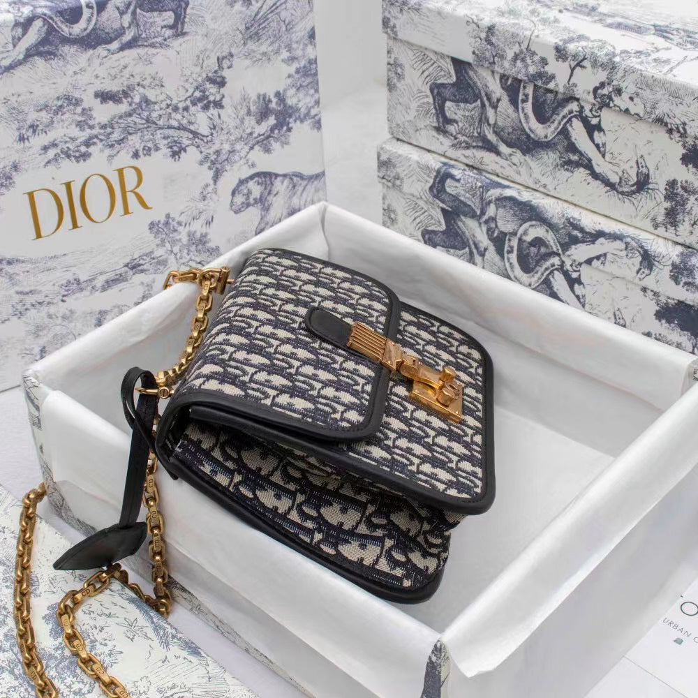 2025 Bag Messenger Bag D2