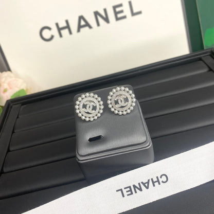 2025 Zircon Pearl Stud Earrings