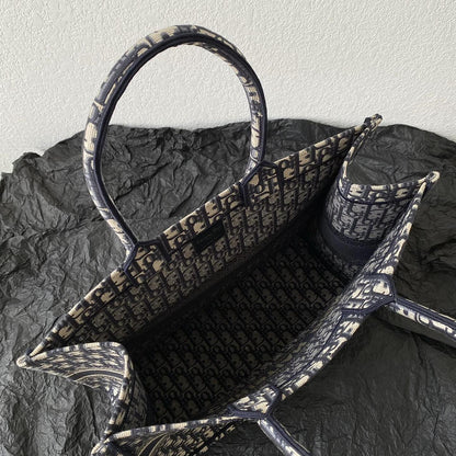 2025 Bag Book Tote Bag D9