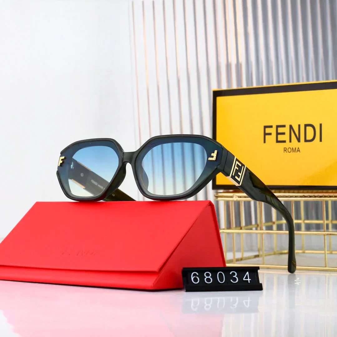 2025 Fashionable street style sunglasses