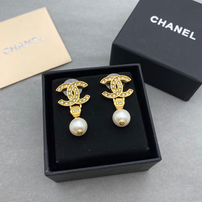 2025 Zircon Letter Pearl Earrings