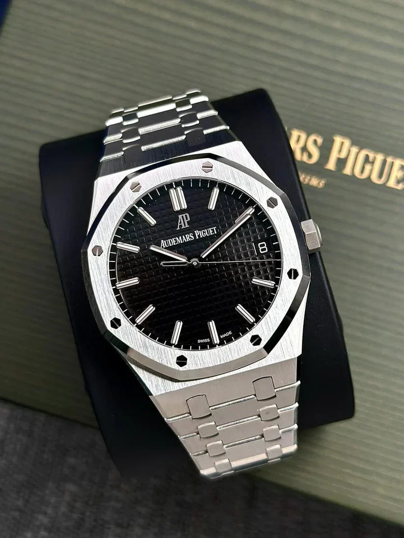 Audemars Piguet Royal Oak Automatic Watch 41mm Black Dial 15500ST