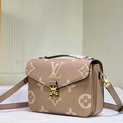 2025 Bag Classic Shoulder Bag W181