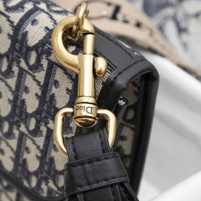 2025 Bag Messenger Bag D2