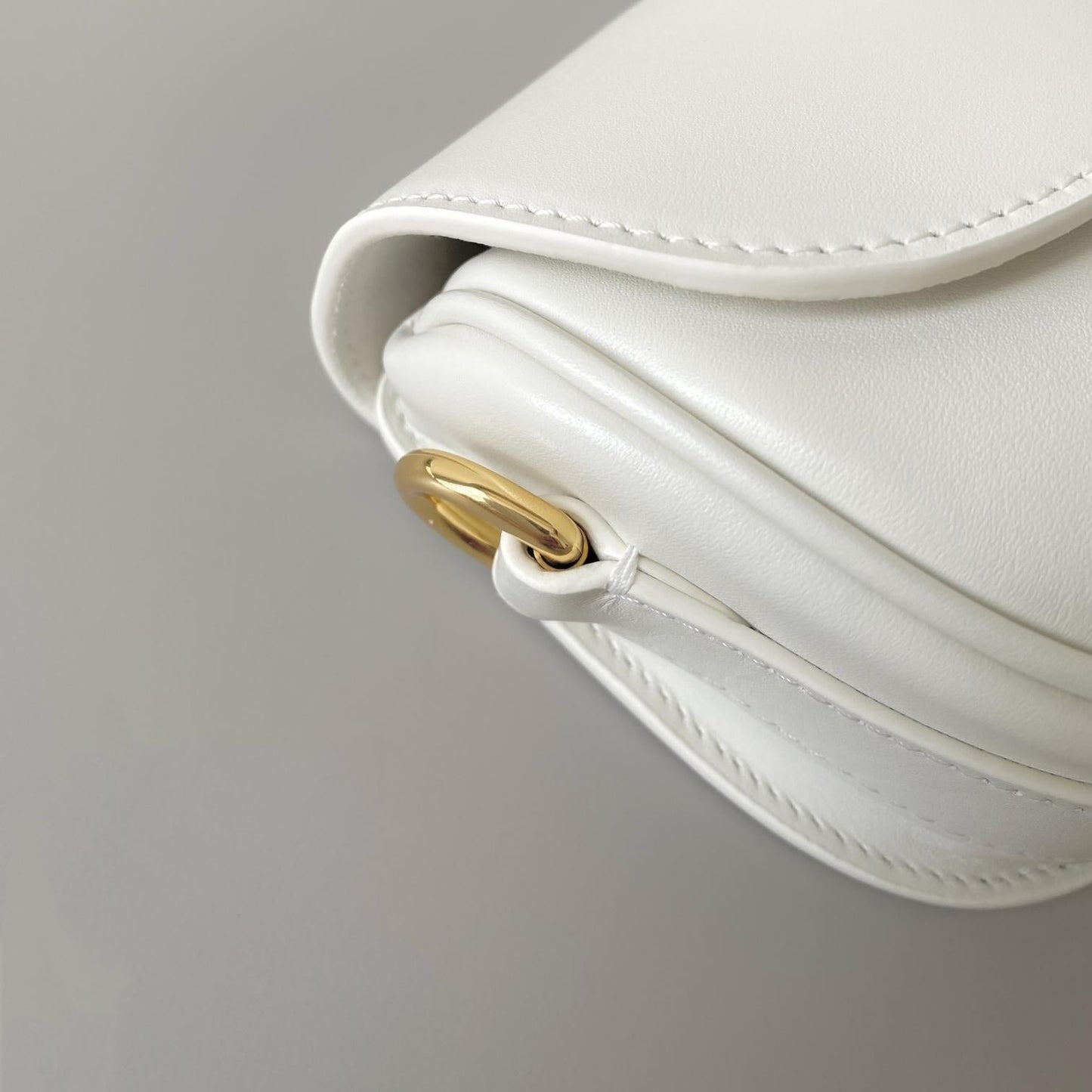 2025 Bag Classic Shoulder Bag W179