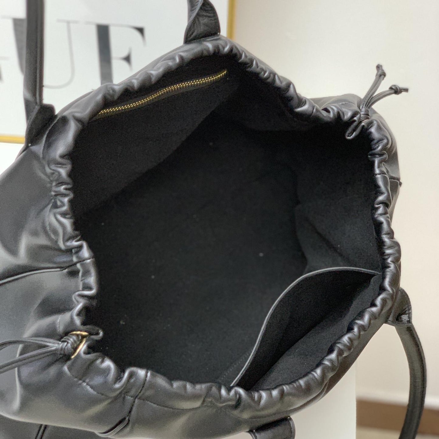 2025 Bag Drawstring Cuir Triomphe Bag CE1