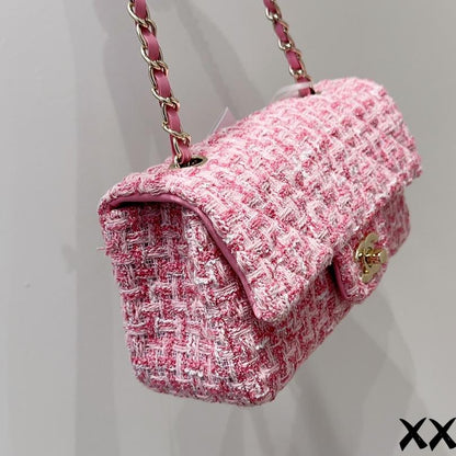 2025 Bag Early spring woolen shoulder bag