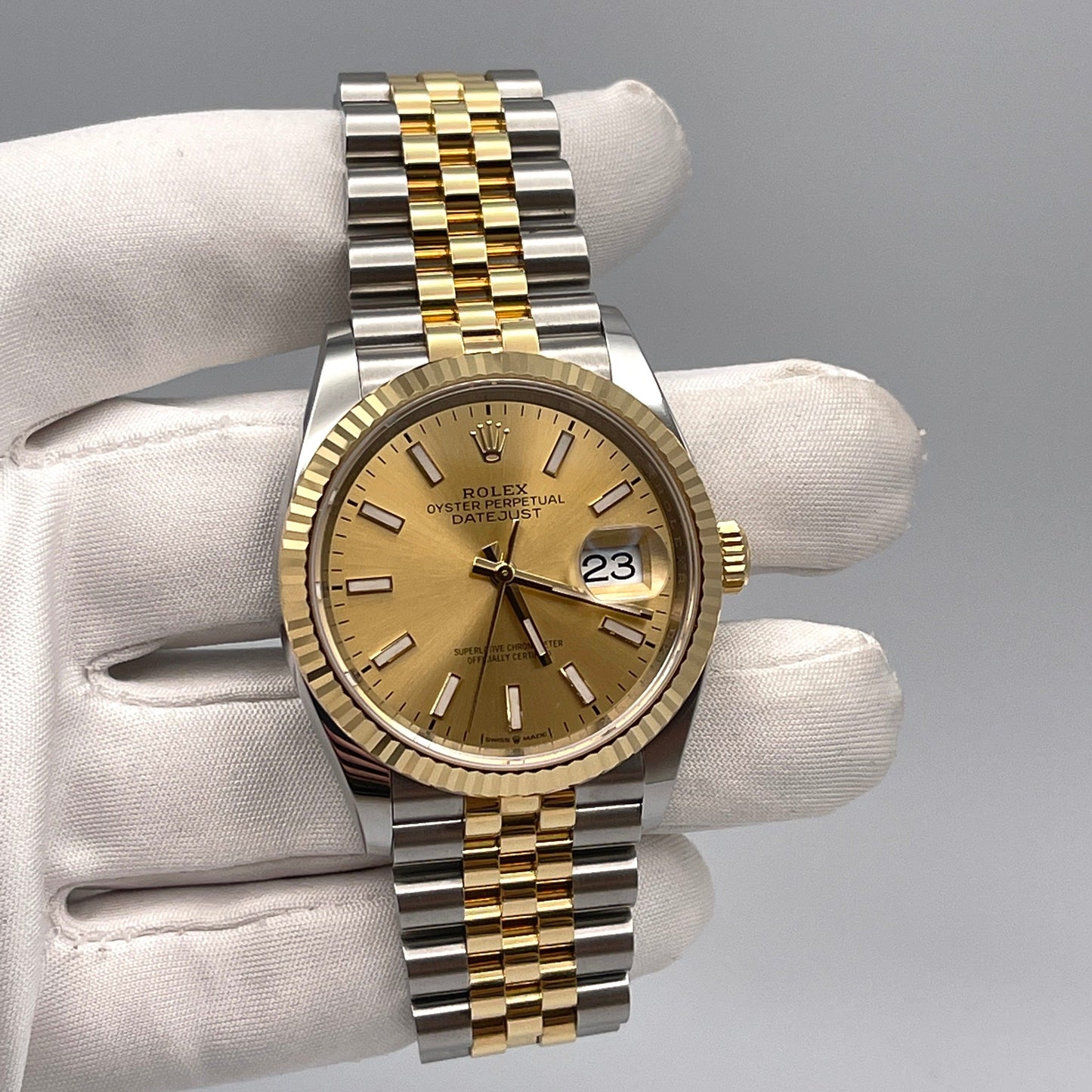 2025 Watch Datejust 126233 Stainless Steel Yellow Gold Champagne Dial Jubilee