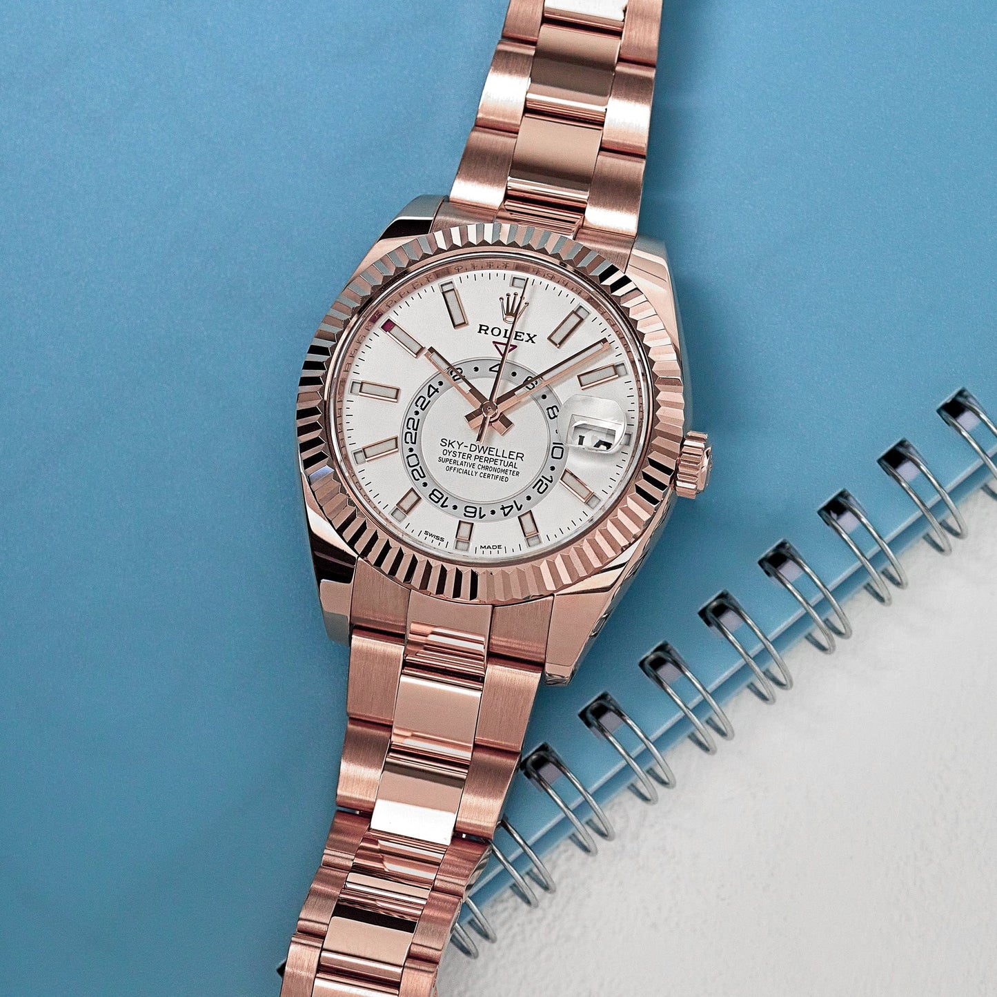 2025 Watch Sky-Dweller 326935 Rose Gold White Dial (2021)