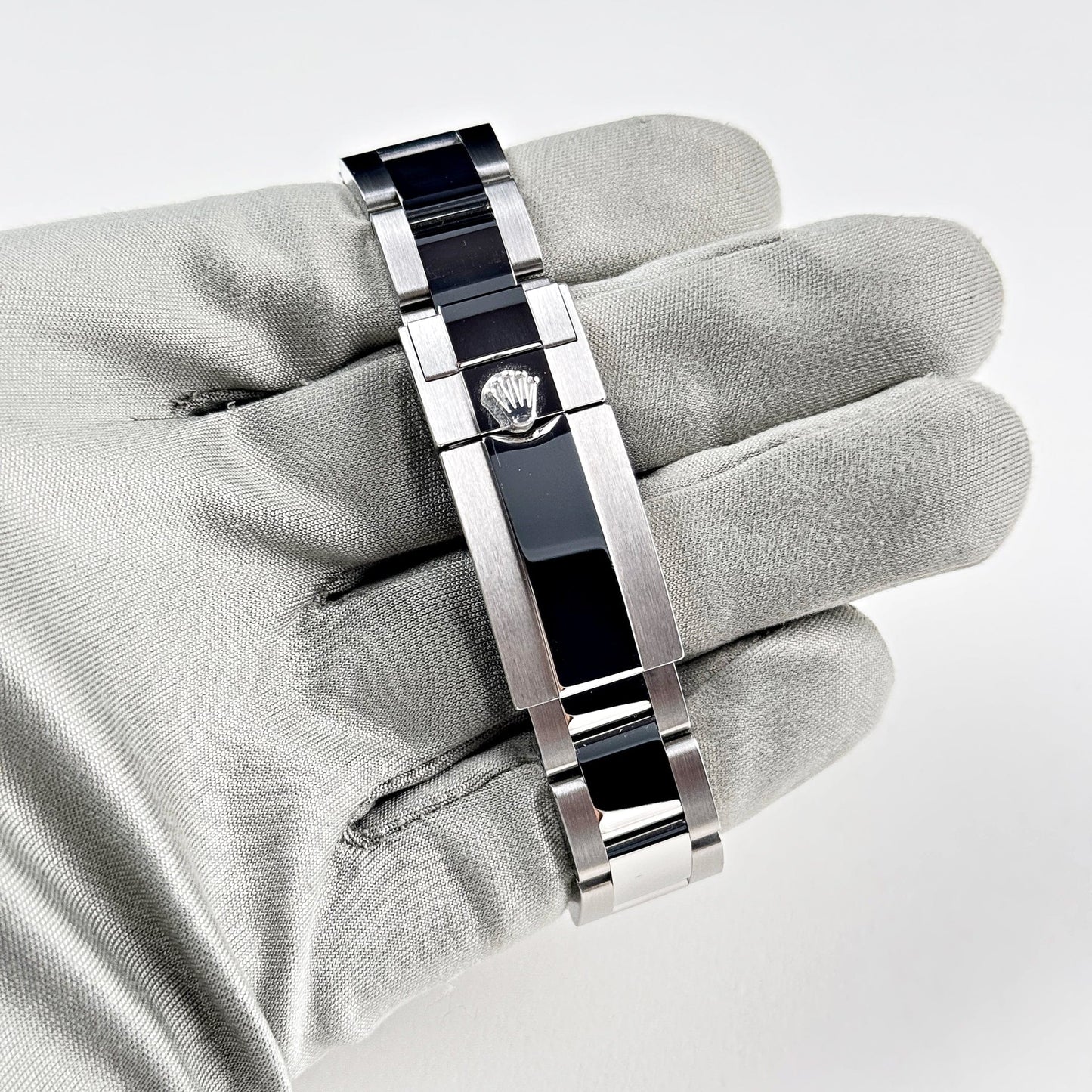 2025 Watch Yacht-Master 268622 Stainless Steel/Platinum Rhodium Dial (2024)