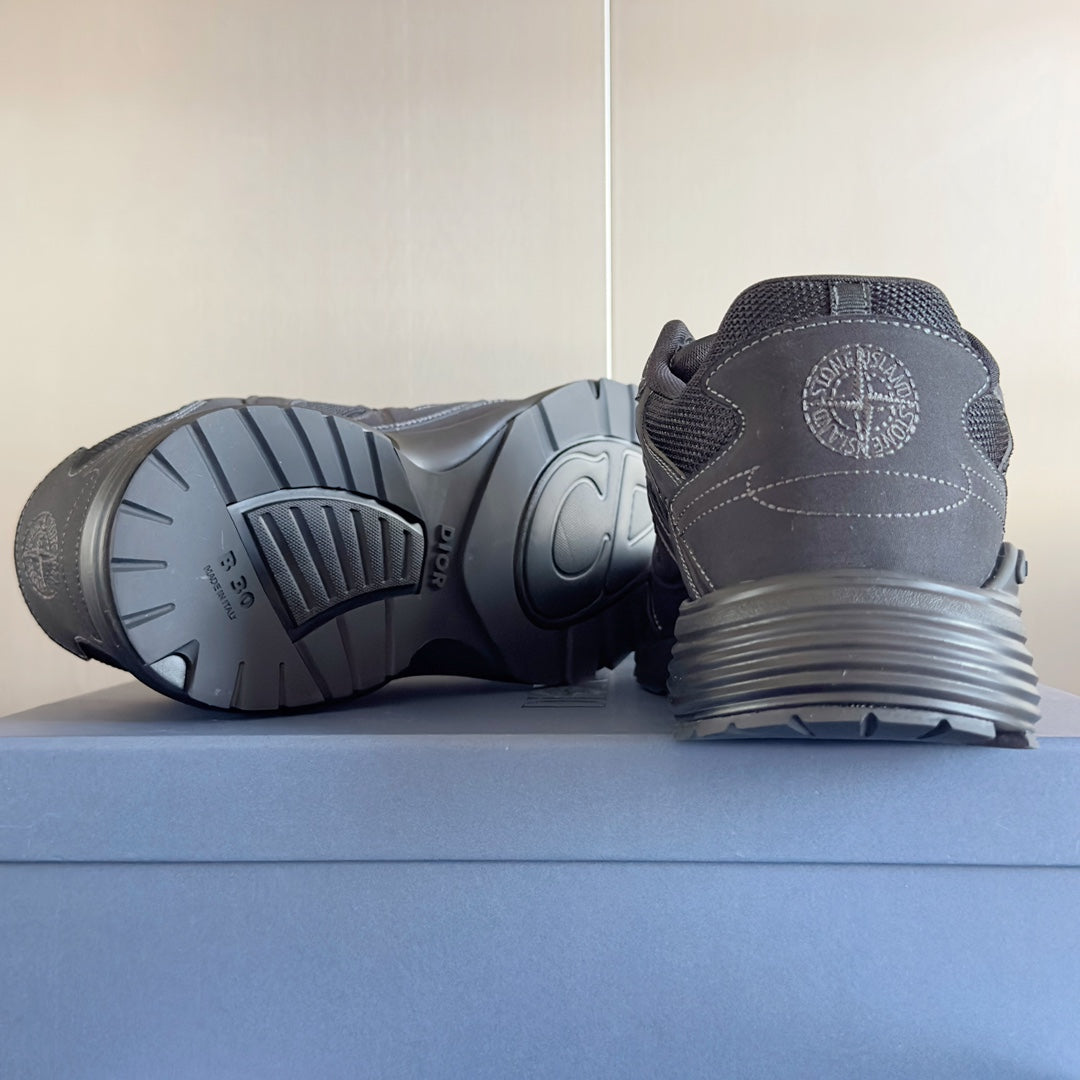 2025 1225 New high quality new color sports fashion shoes