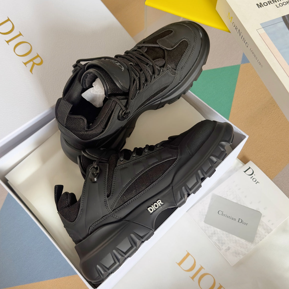 2025 1225 New high quality new color sports fashion shoes