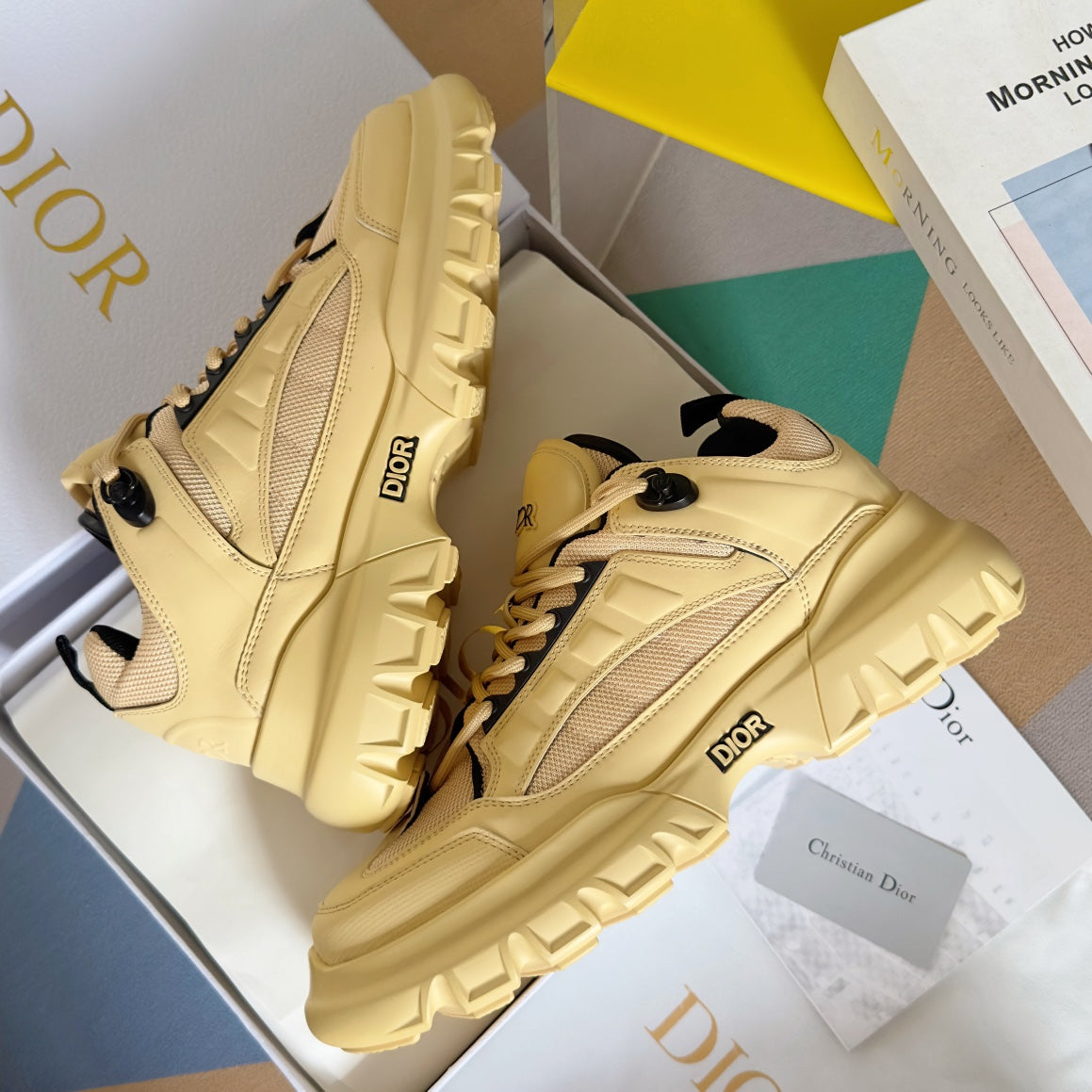 2025 1225 New high quality new color sports fashion shoes