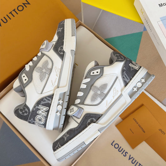 2025 250318 New high quality new color board shoes