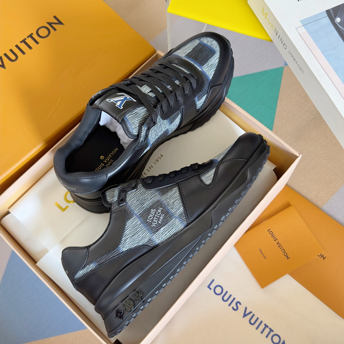 2025 250318 New high quality new color board shoes