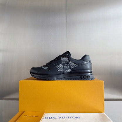 2025 250318 New high quality new color board shoes