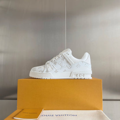 2025 250318 New high quality new color board shoes